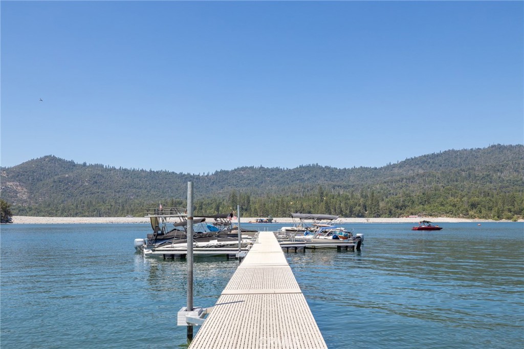 37744 Shoreline Drive