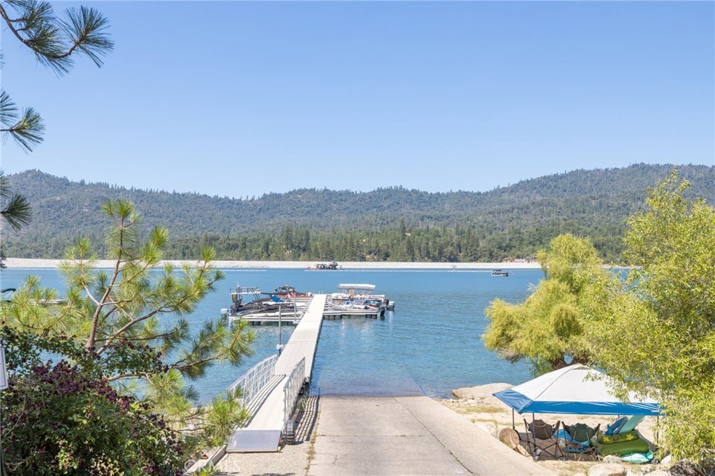 37744 Shoreline Drive