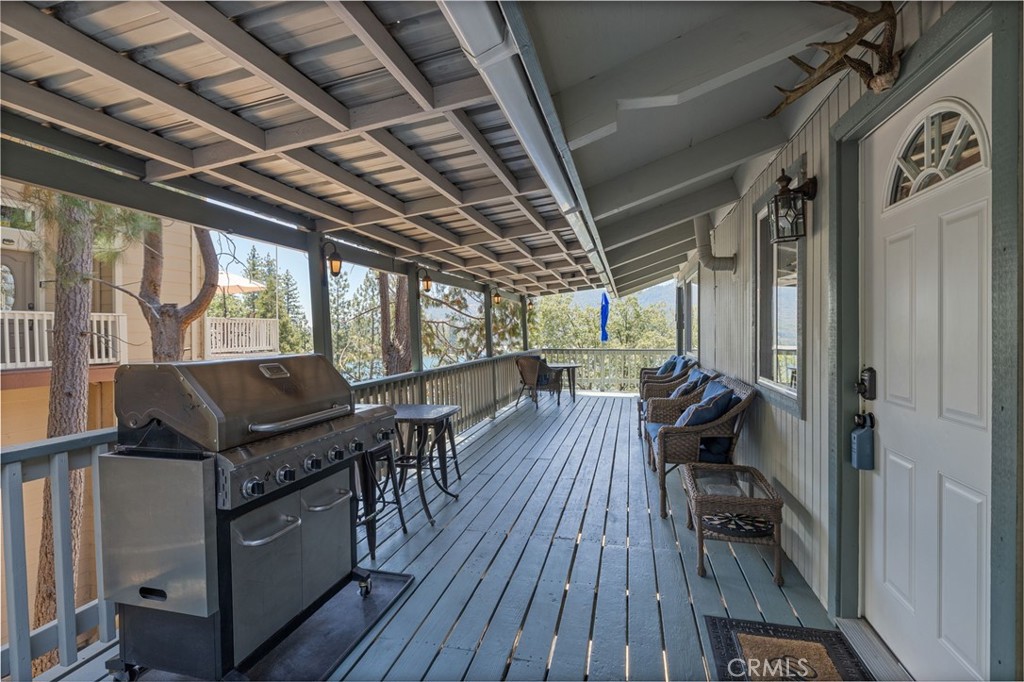 37744 Shoreline Drive