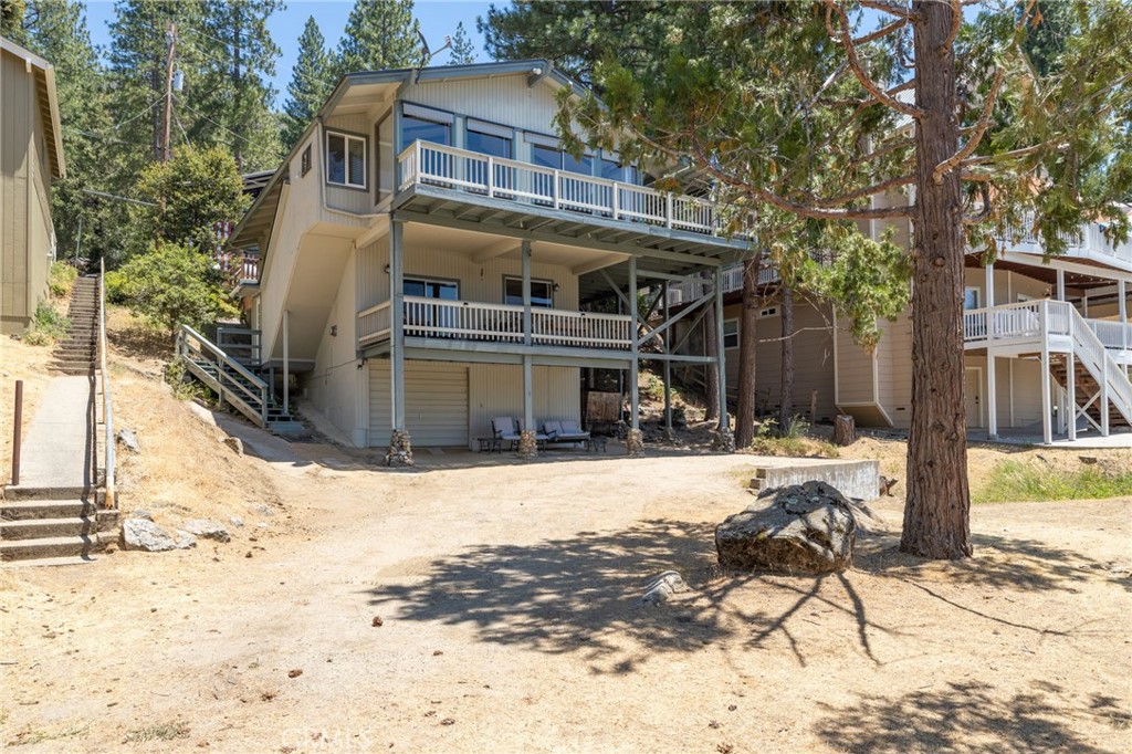 37744 Shoreline Drive