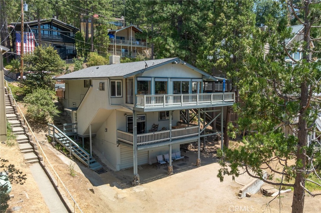 37744 Shoreline Drive