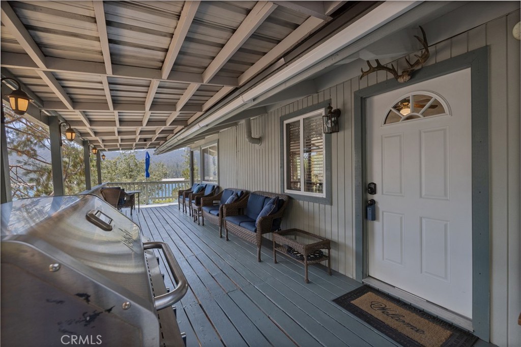 37744 Shoreline Drive