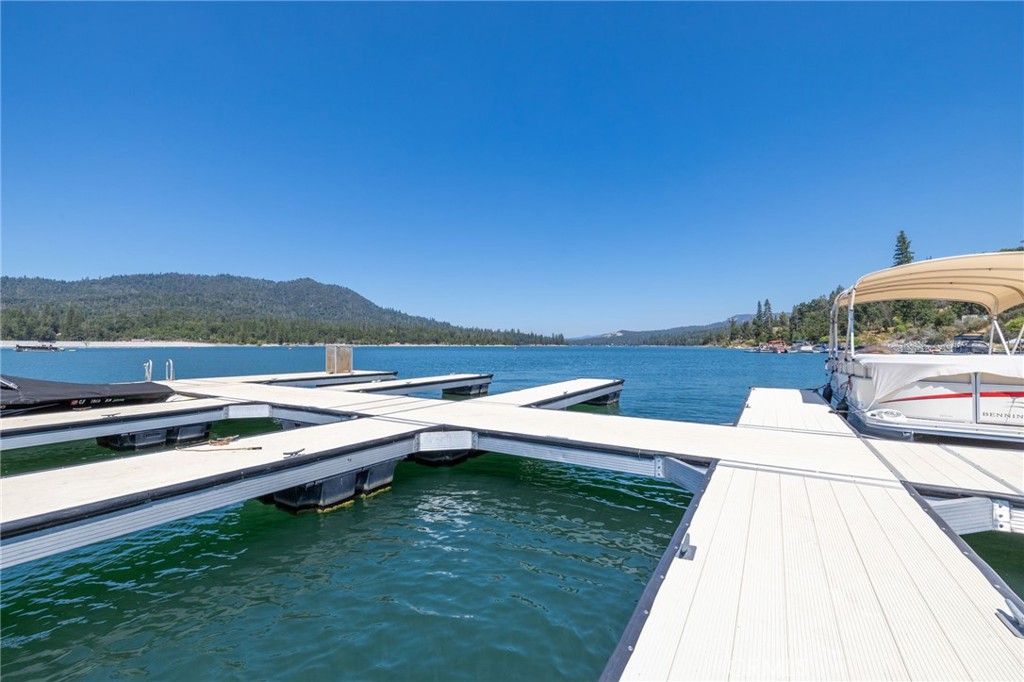 37744 Shoreline Drive