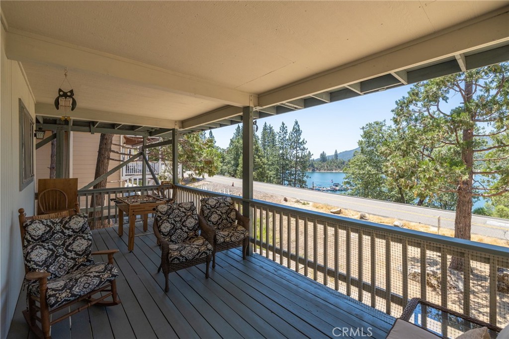 37744 Shoreline Drive