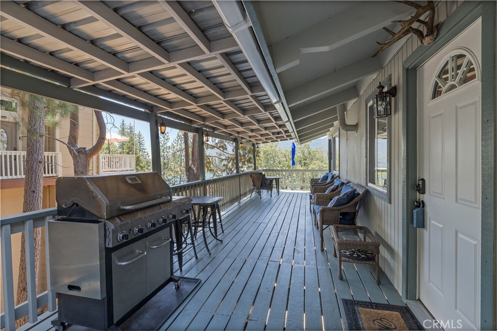 37744 Shoreline Drive
