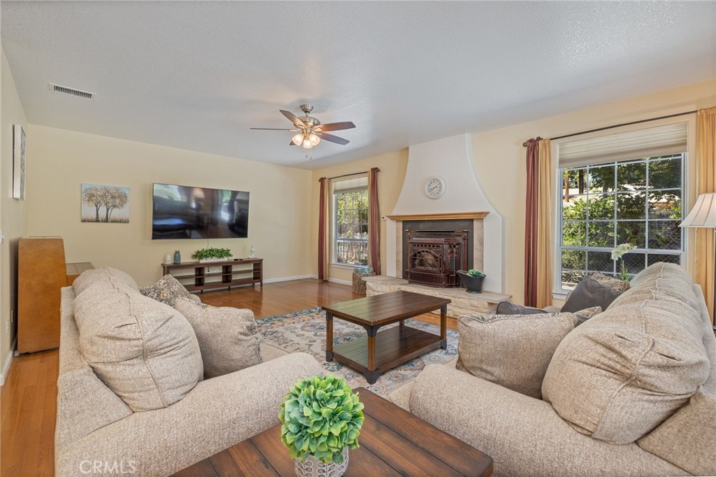 34811 34833 Wintergreen Loop