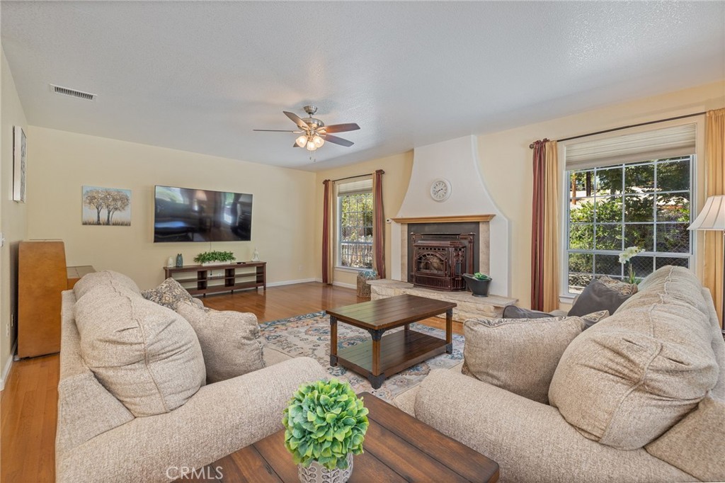 34811 34833 Wintergreen Loop