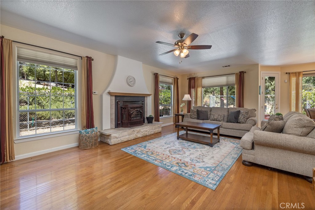 34811 34833 Wintergreen Loop