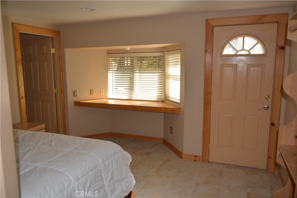 39656 Red Bud