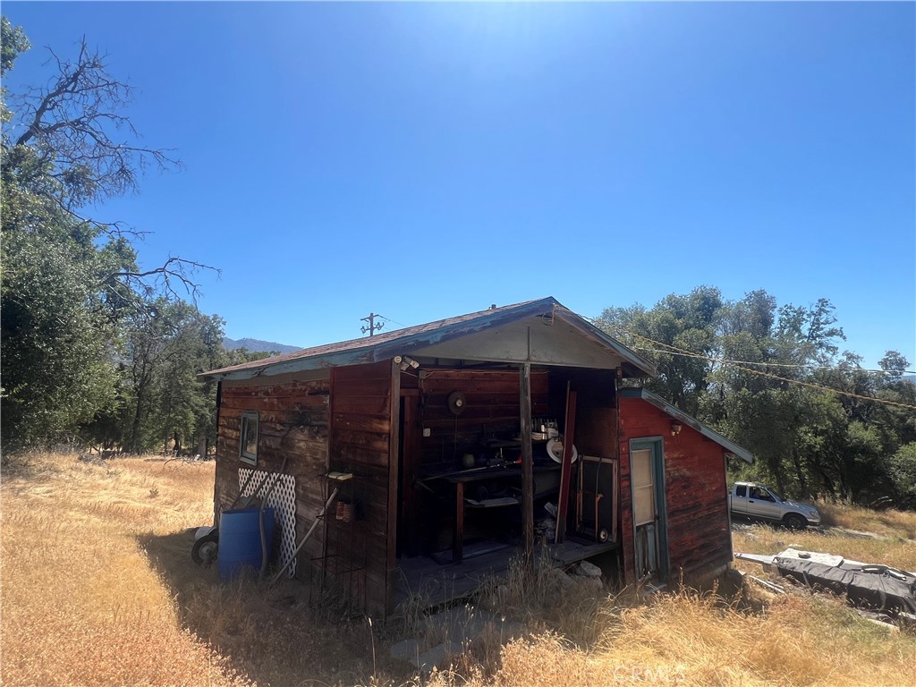 56554 Road 200