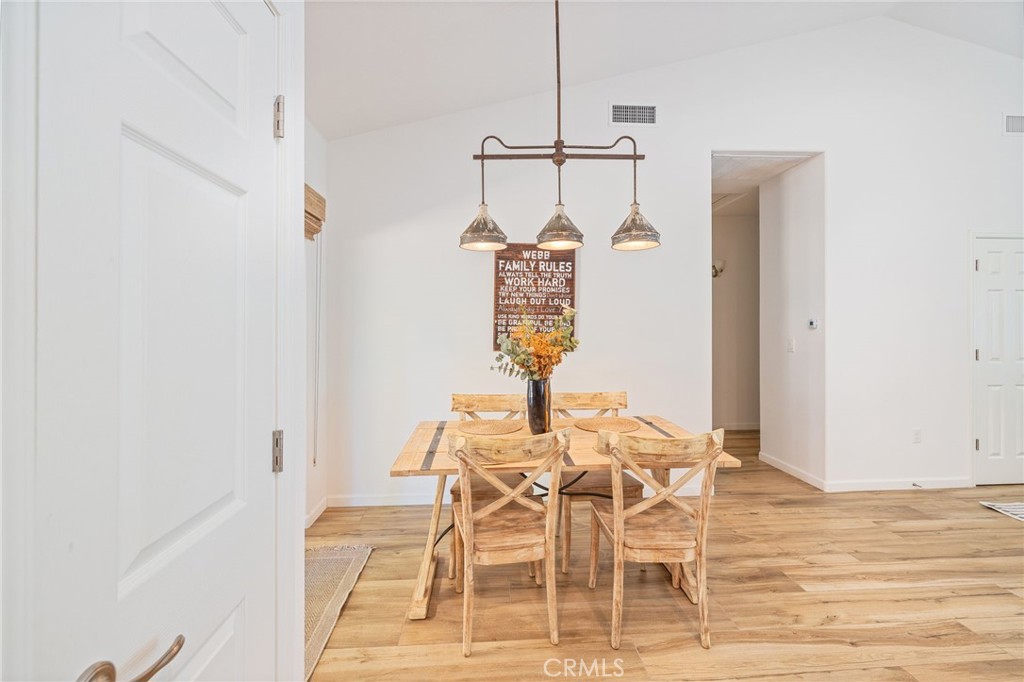 36273 Finegold Creek