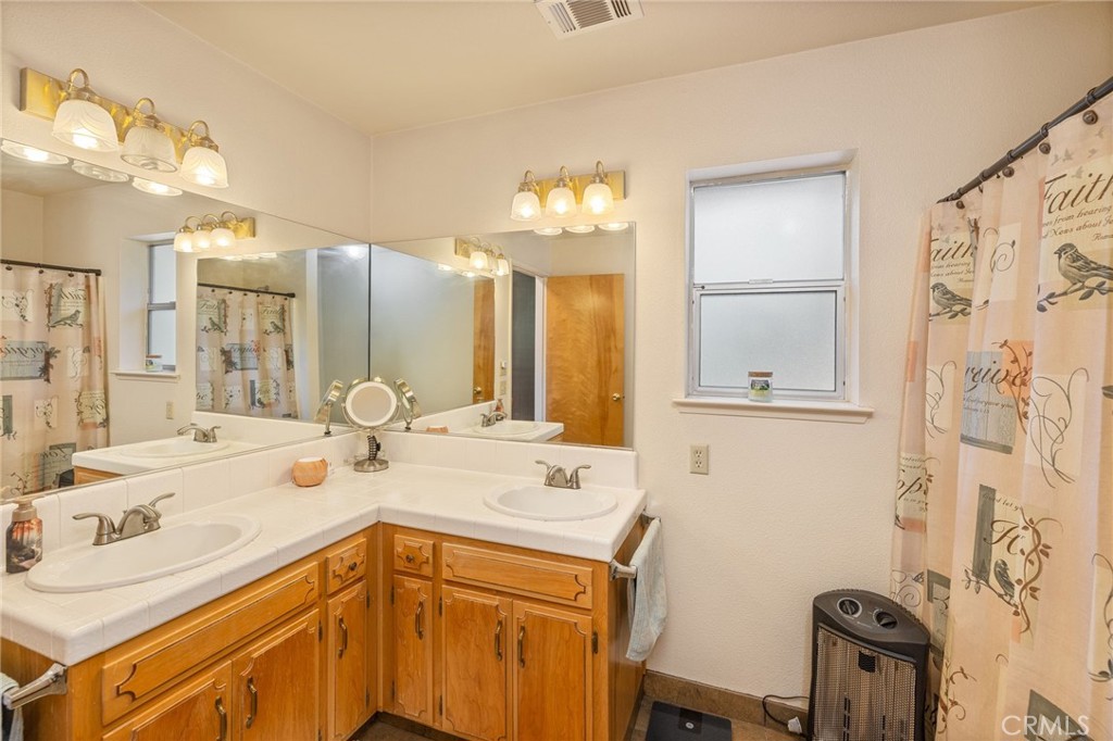 36333 Finegold Creek