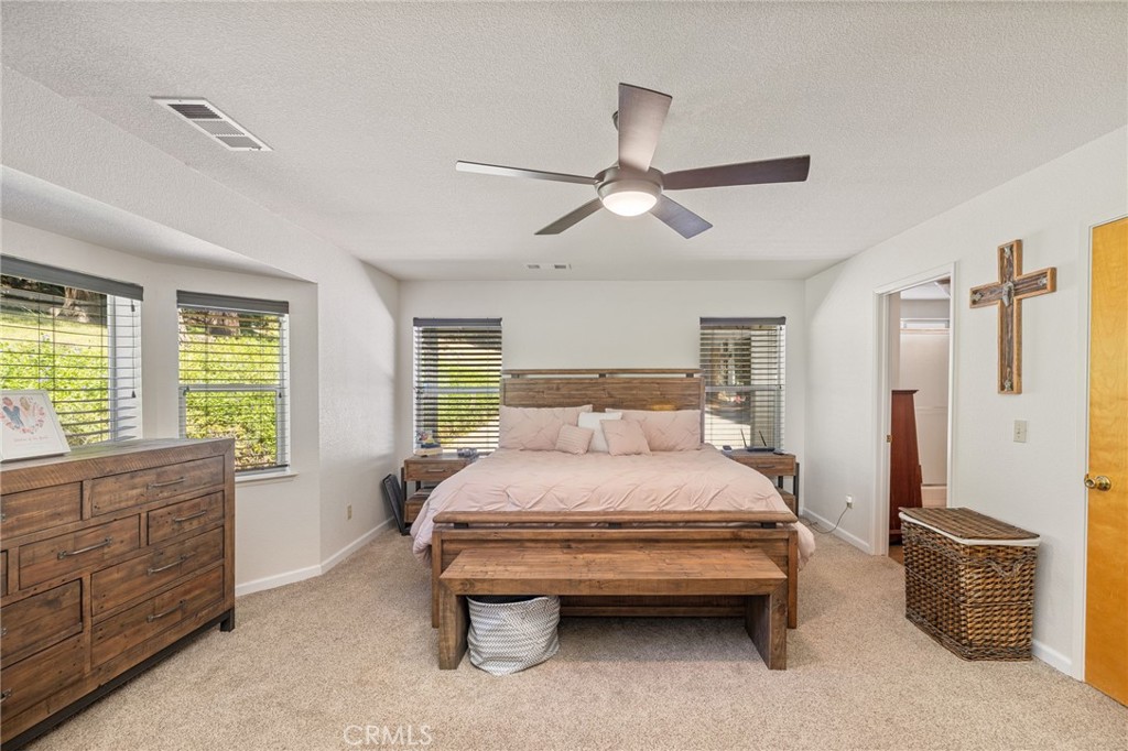 36333 Finegold Creek