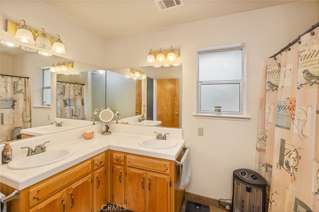 36333 Finegold Creek