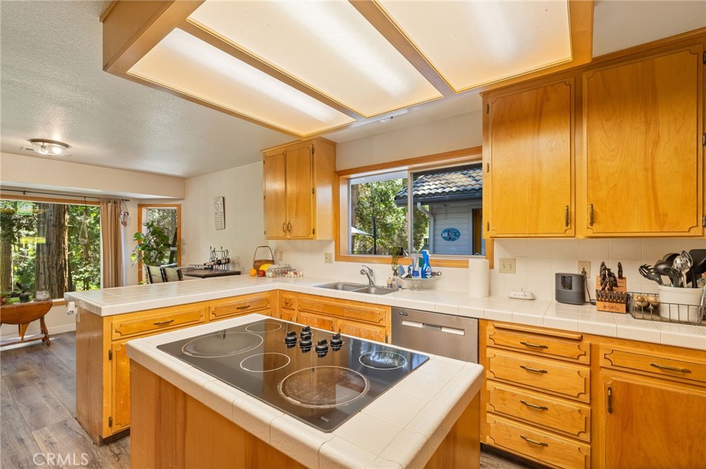 36333 Finegold Creek