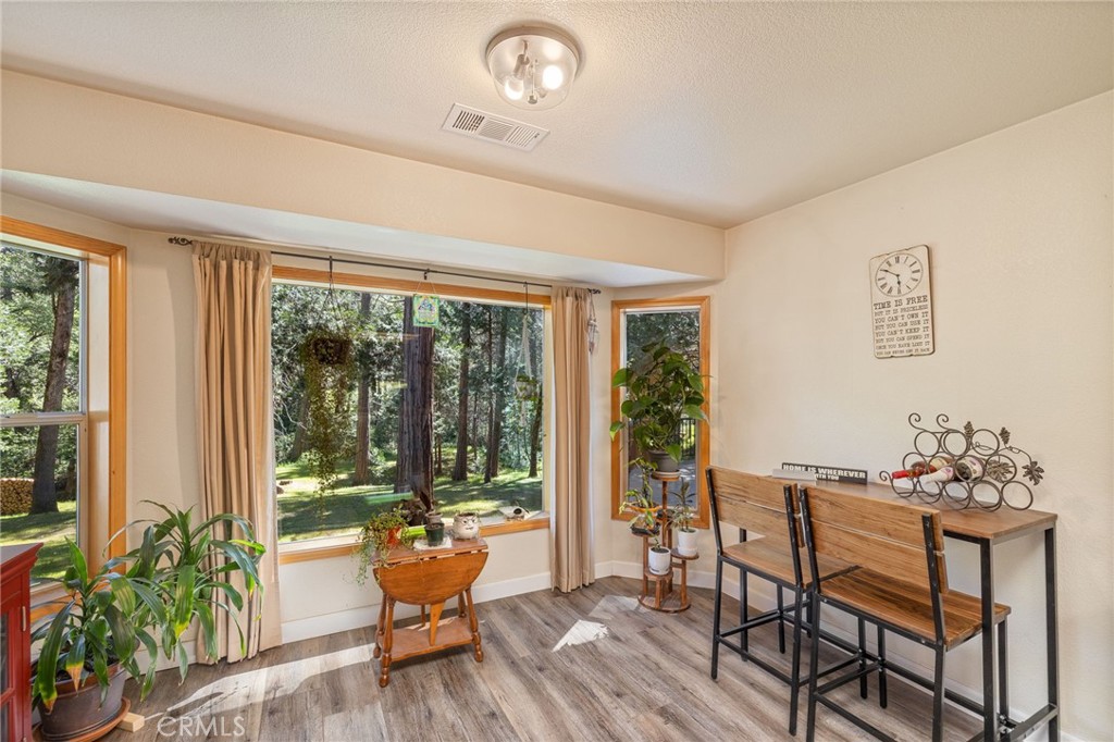 36333 Finegold Creek