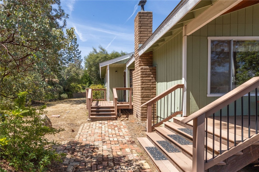54481 Pinchot Dr.
