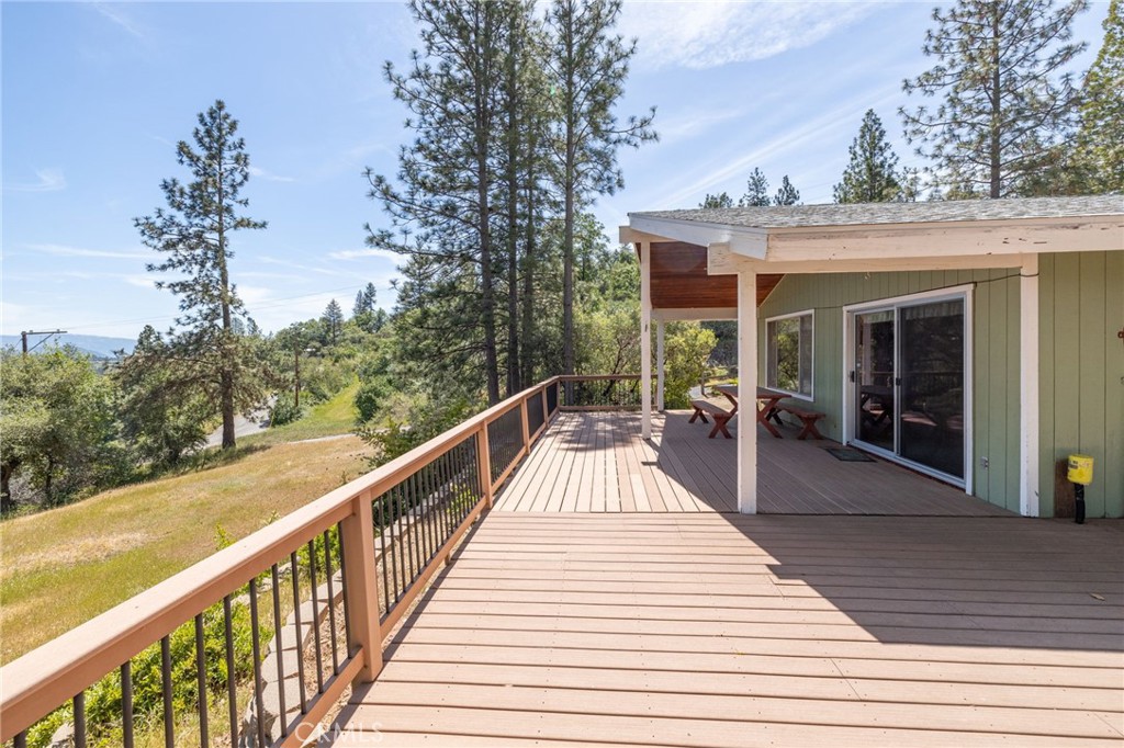 54481 Pinchot Dr.