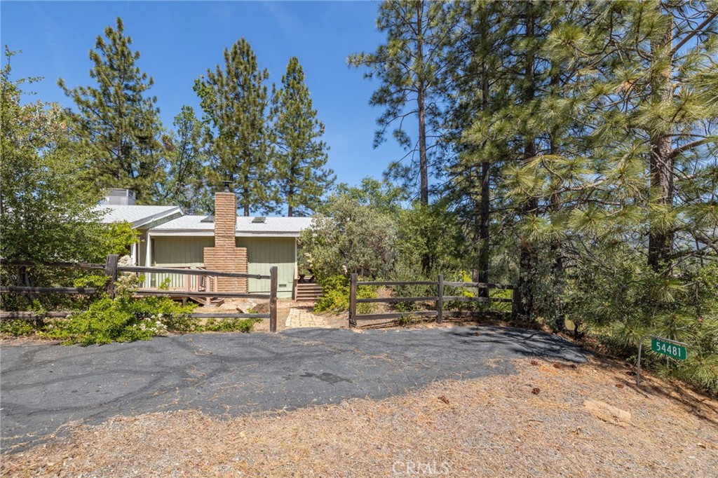 54481 Pinchot Dr.