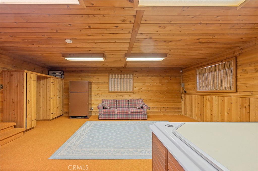 54481 Pinchot Dr.