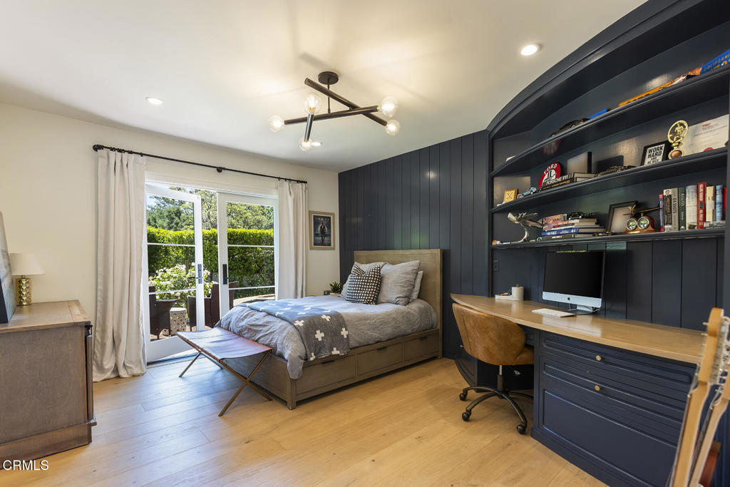 4435 Encinas Drive