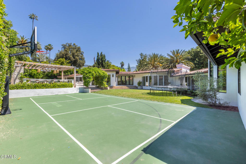 4435 Encinas Drive