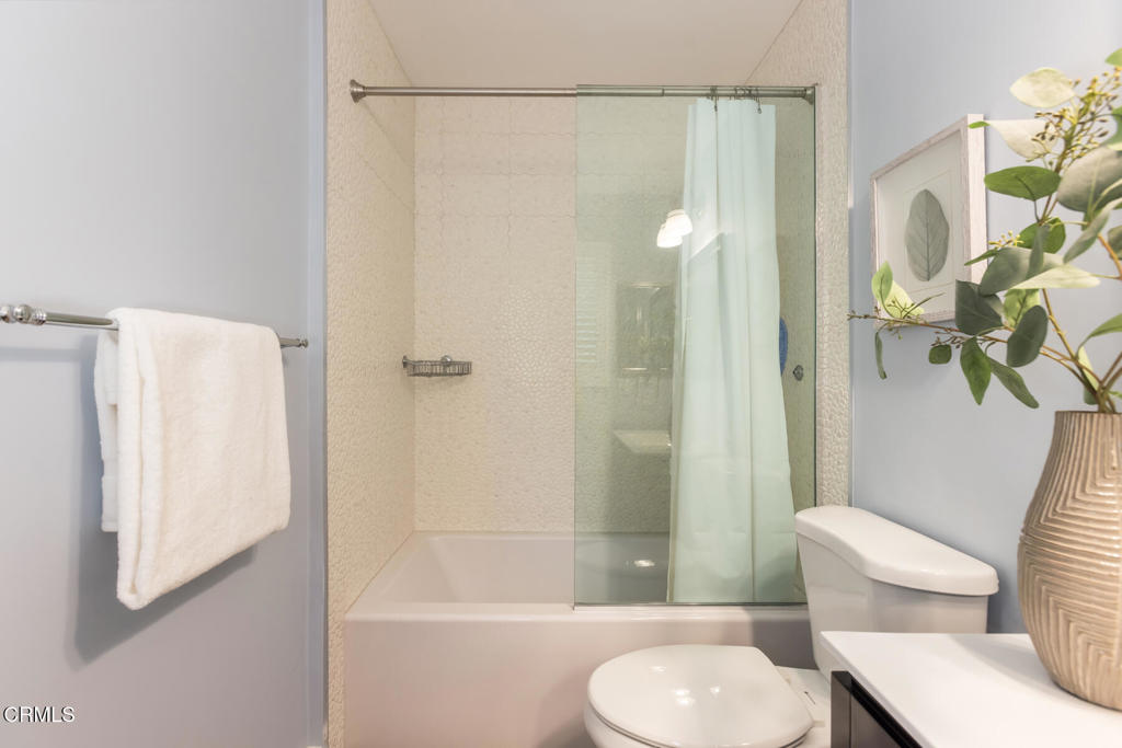 1040 S Orange Grove Boulevard 11