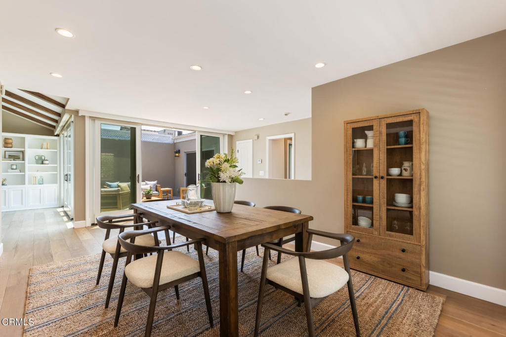 1040 S Orange Grove Boulevard 11