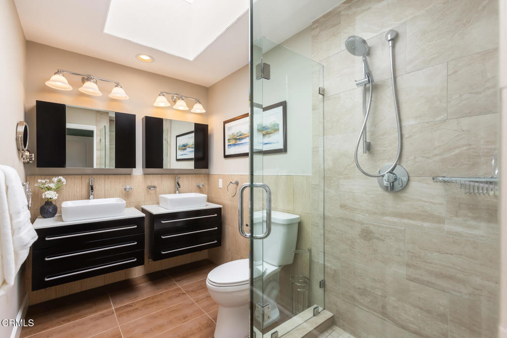 1040 S Orange Grove Boulevard 11