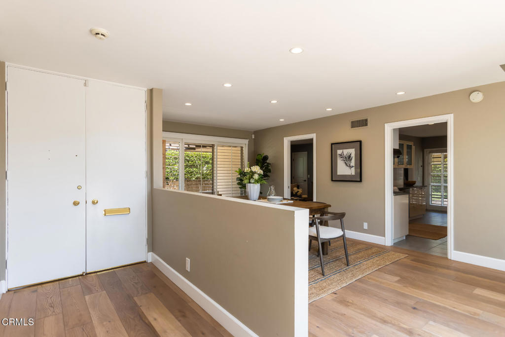 1040 S Orange Grove Boulevard 11