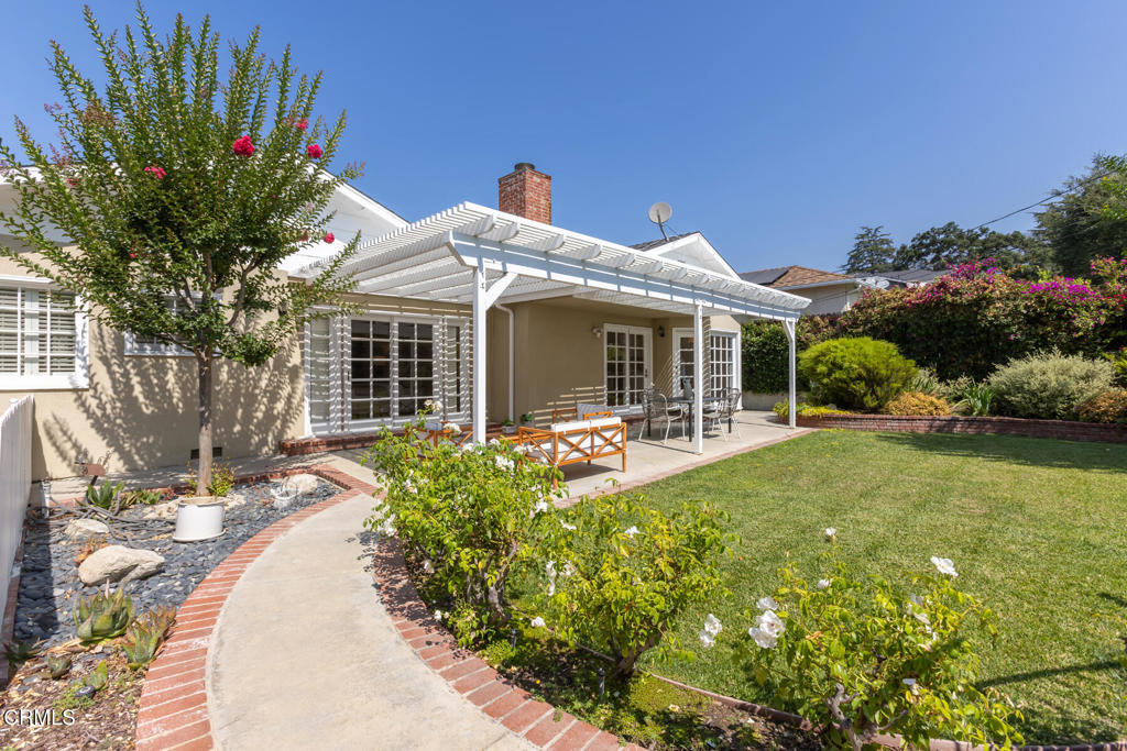 4650 Encinas Drive