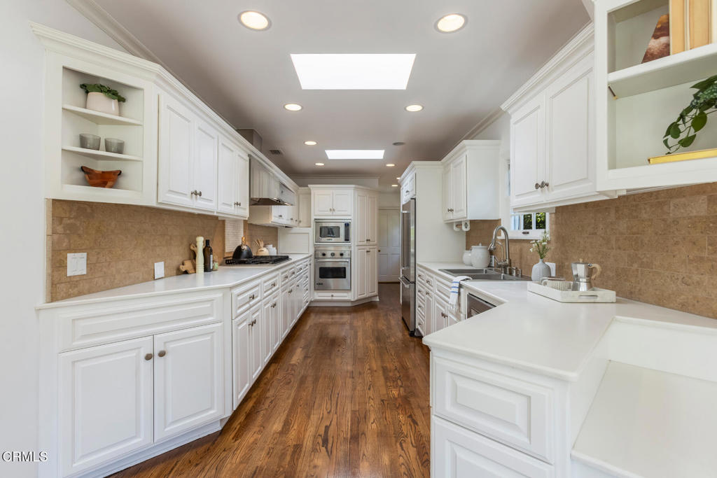 4650 Encinas Drive