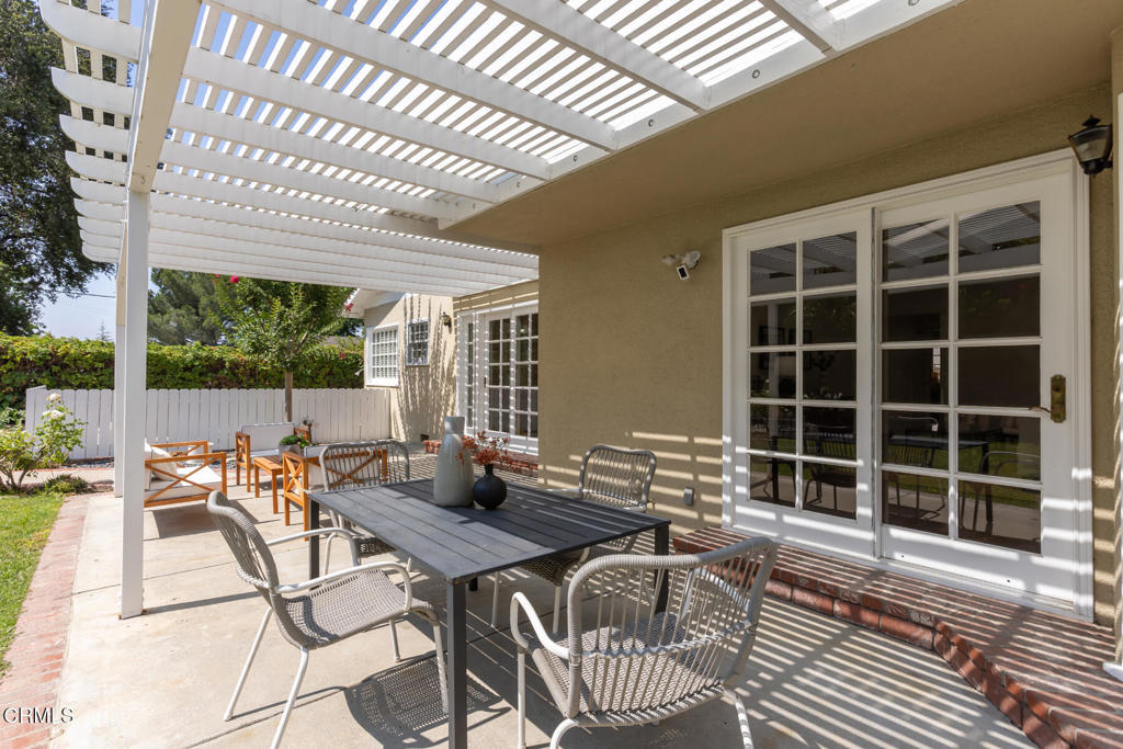 4650 Encinas Drive