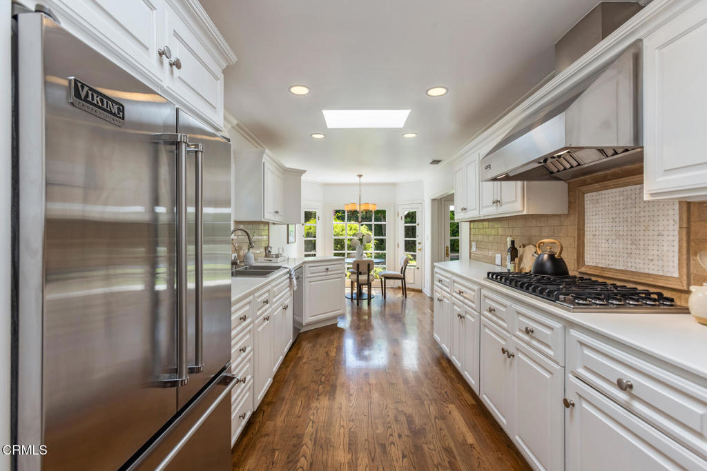 4650 Encinas Drive