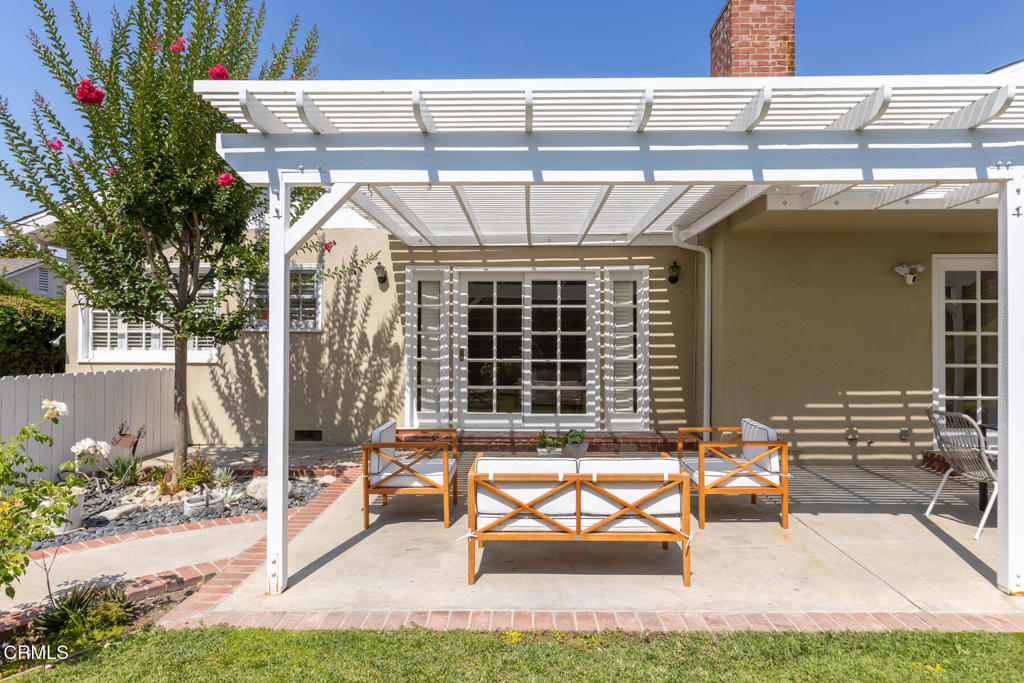 4650 Encinas Drive