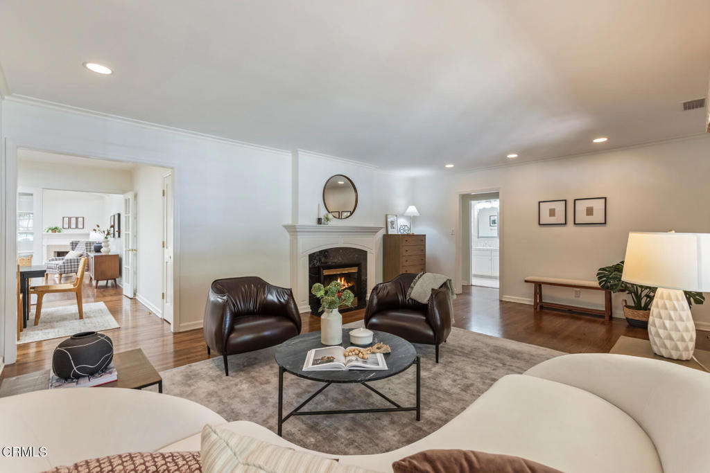 4650 Encinas Drive