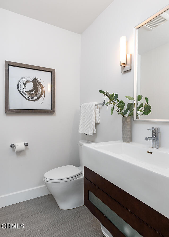 5186 La Canada Boulevard