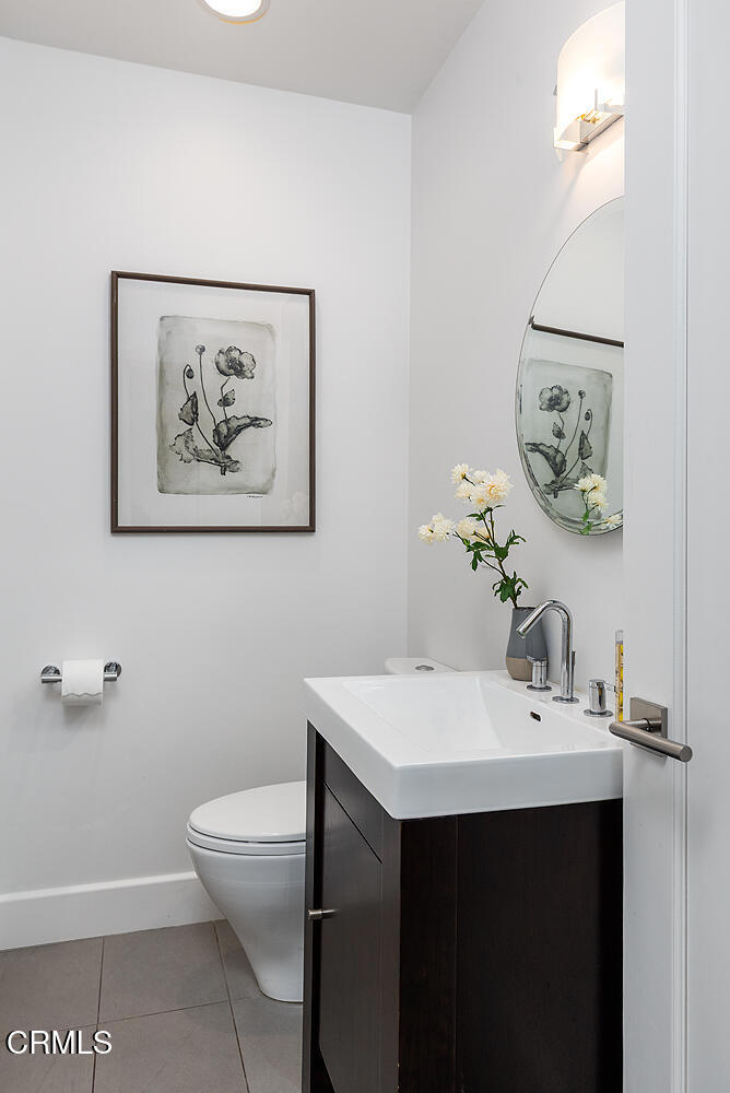 5186 La Canada Boulevard