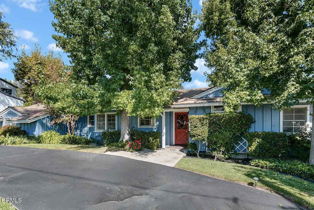 4748 La Canada Boulevard