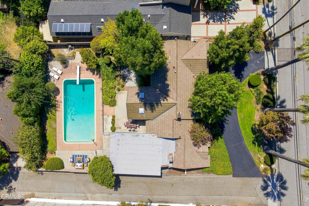 4748 La Canada Boulevard