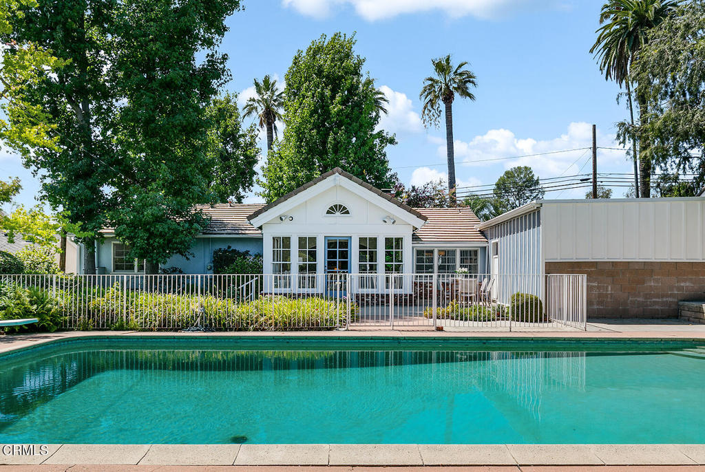4748 La Canada Boulevard