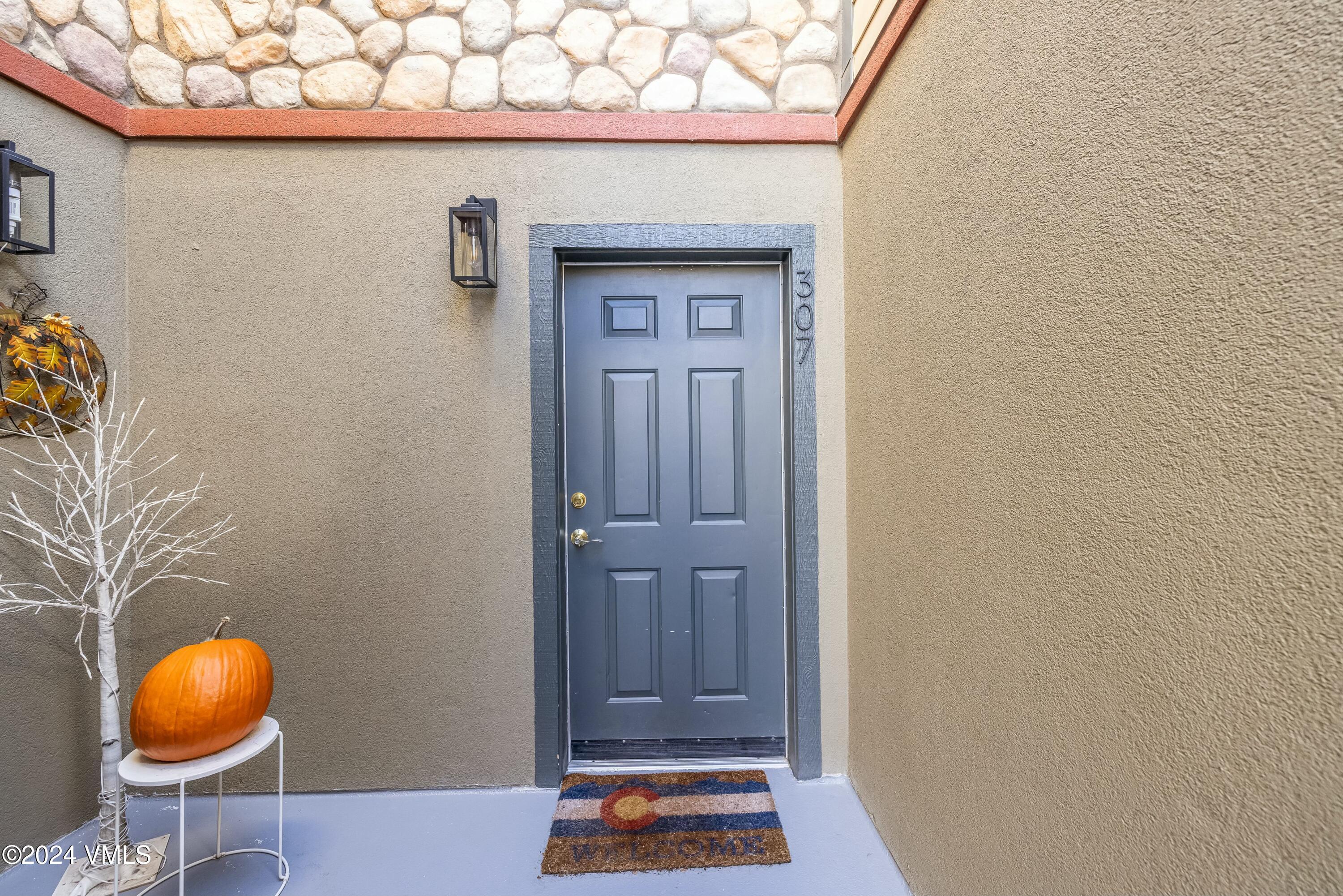 216 Main street, R-307