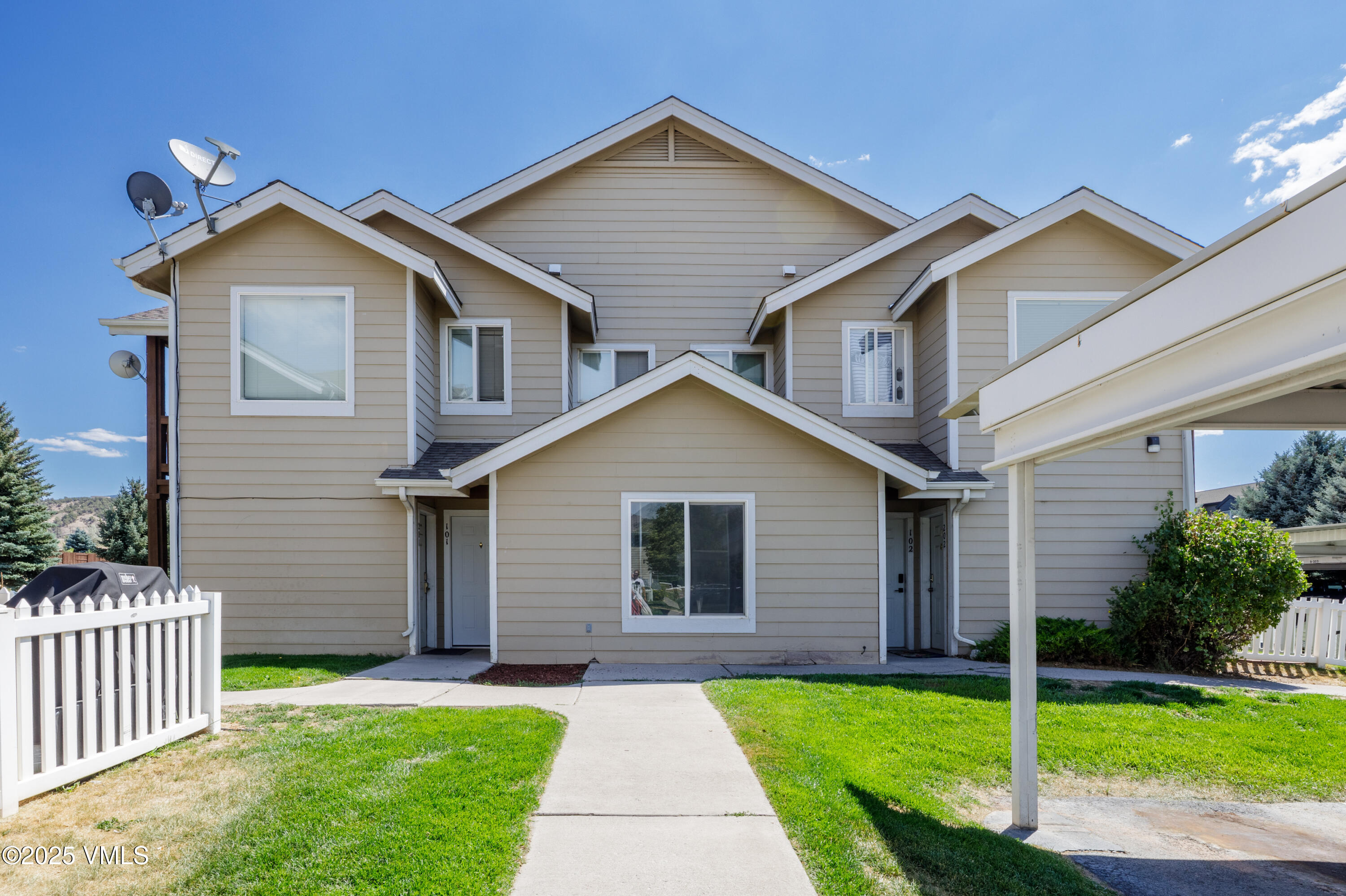 127 Jules Drive, C 101