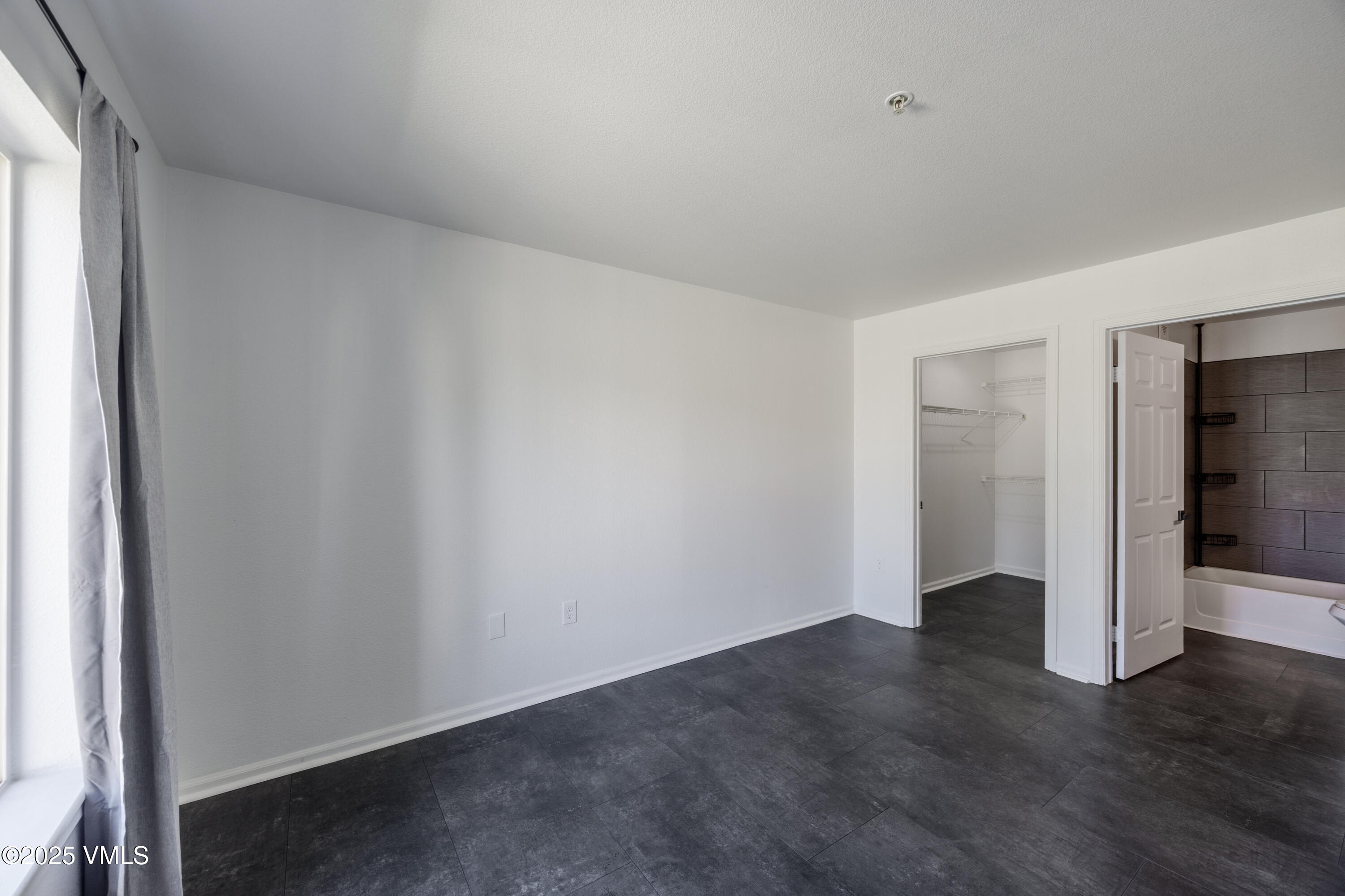 127 Jules Drive, C 101