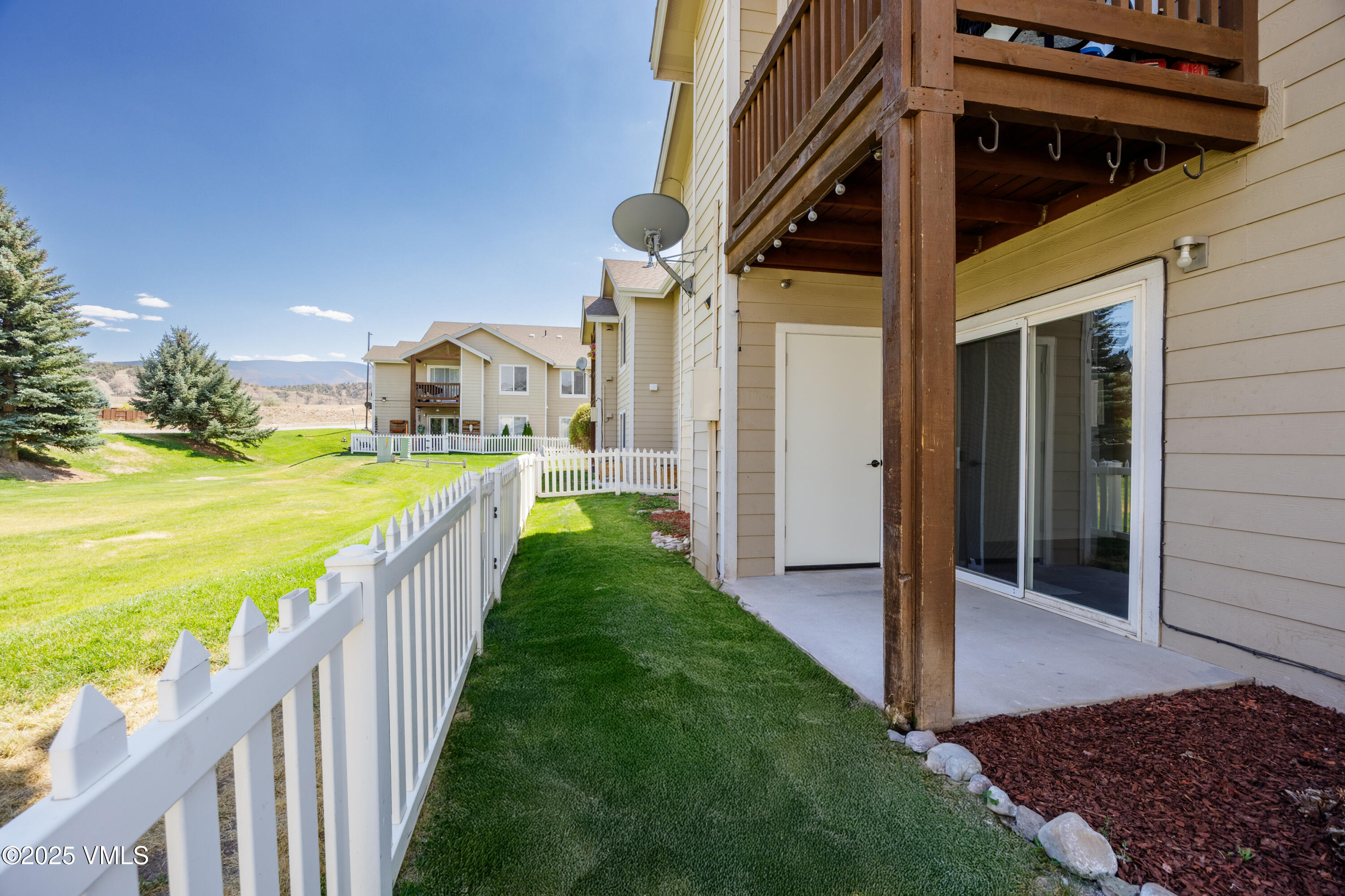 127 Jules Drive, C 101