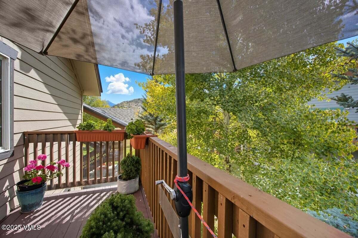 1304 Crazy Horse Circle