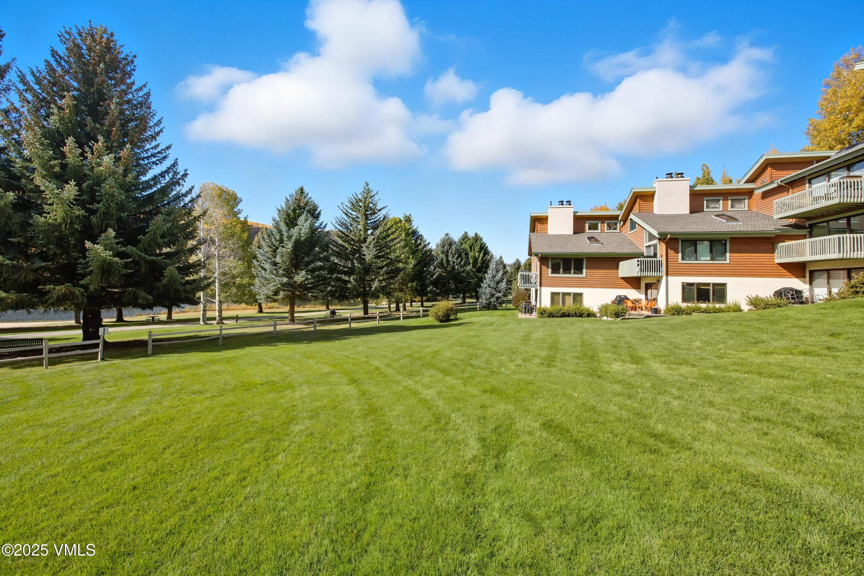 520 W Beaver Creek Boulevard, 103