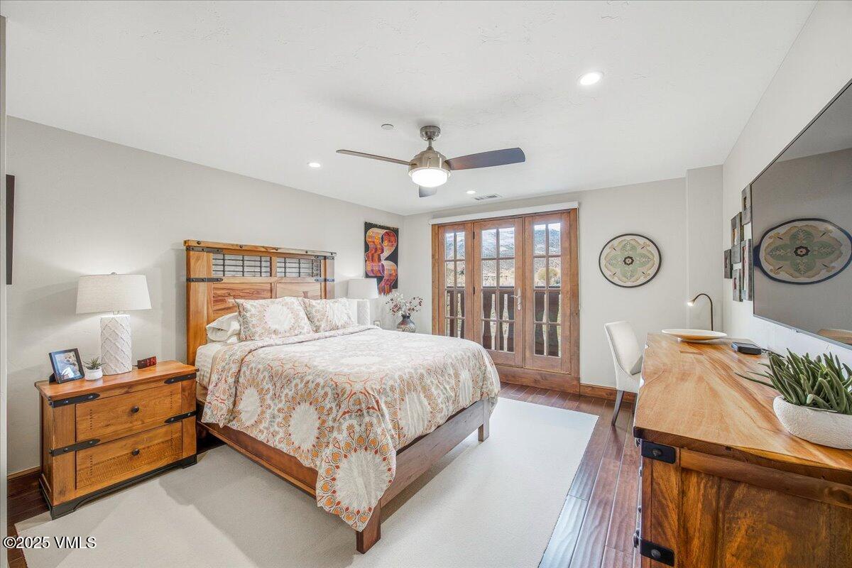 38390 Highway 6, 212