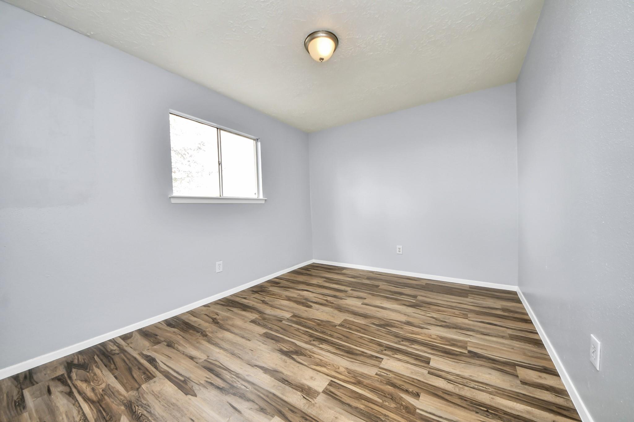 23927 Verngate Drive