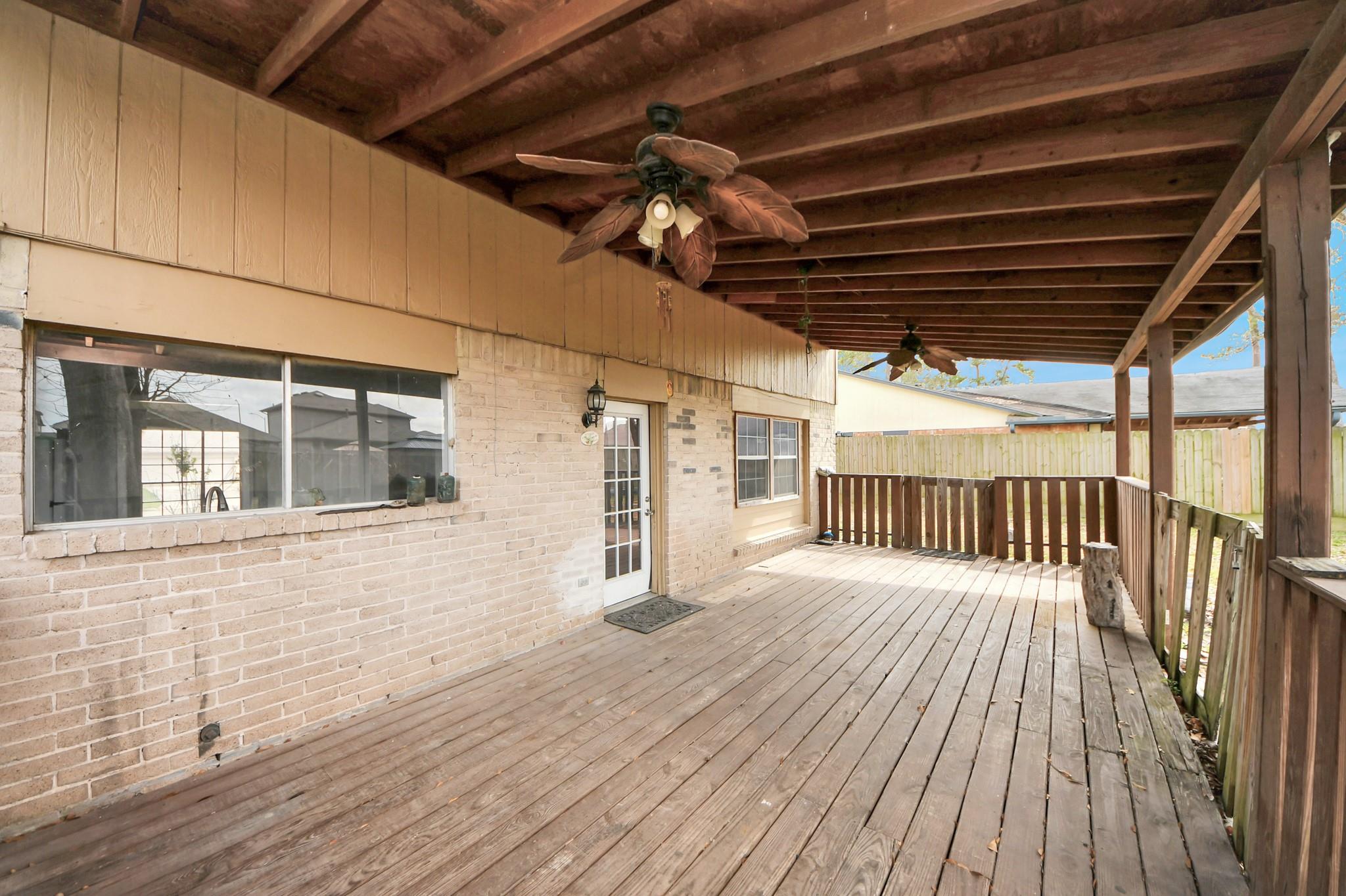 23927 Verngate Drive